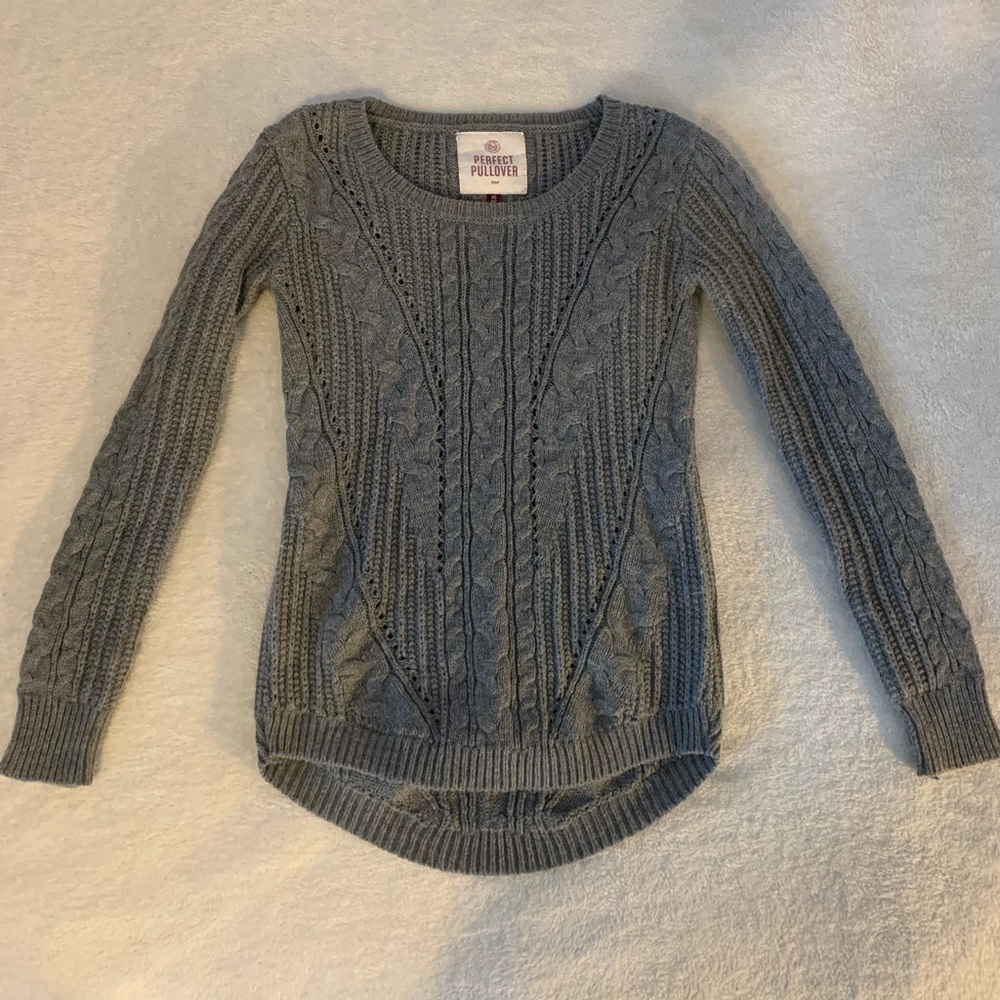 Fitted sweater